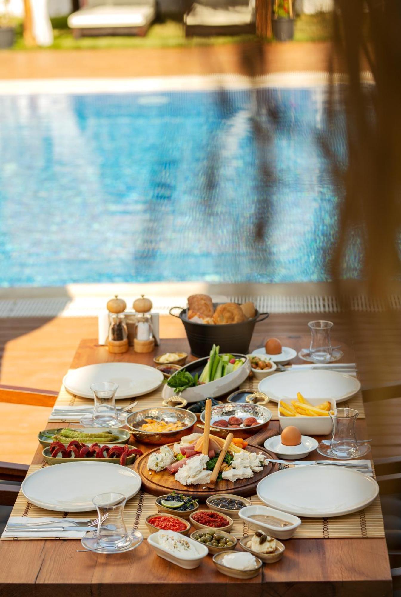 Albeon Luxury Hotel - Алачати Экстерьер фото